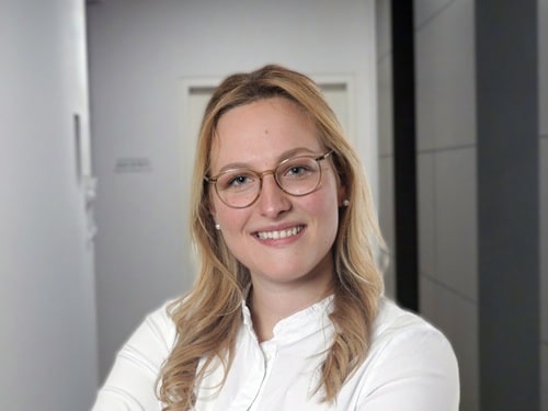 Dr. med. dent. Anna-Maria Anzenberger, rein kieferorthopädisch tätige Zahnärztin